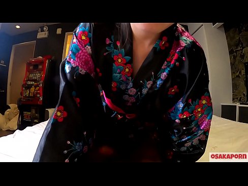 ❤️ Jong cosplay meisje houdt van seks tot orgasme met een squirt in een paardenvrouwtje en een blowjob. Aziatisch meisje met harig kutje en mooie tieten in traditioneel Japans kostuum in amateur video waarin masturbatie met neukspeeltjes wordt getoond. Sakura 3 OSAKAPORN. ️❌ Anal porno at us ﹏